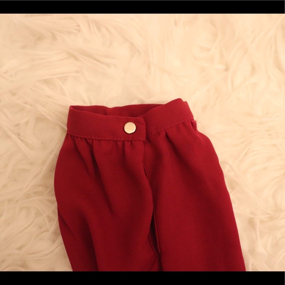 ❣️3/$30 Dynamite Maroon Cold Shoulder Blouse - Picture 6 of 7